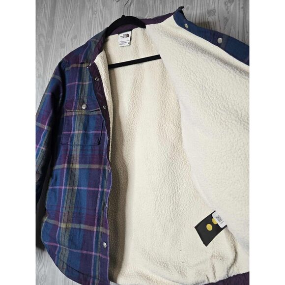 The North Face Sherpa Lined Womens Plaid Campshire Shirt M | Cozy Outdoorsy - Picture 6 of 8